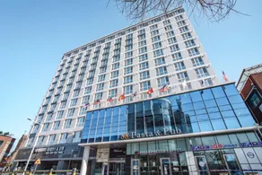 The Venezia Suite Hotel - Image 4