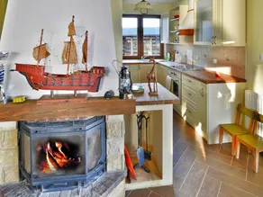 Holiday house by the lake with a fireplace - Image 2