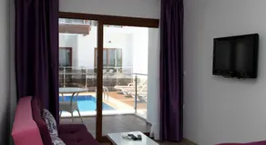 Siesta Garden Apart Hotel - Image 2