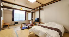 占冠湯の沢温泉森の四季 - Image 2
