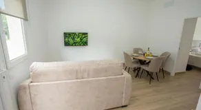 Apartamentos Turísticos El Cholo - Image 2