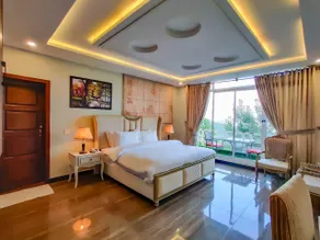 Queenstown Hotel Murree - Image 2