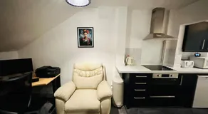 1 Luxe Bed Apt GView Derby City - Image 5