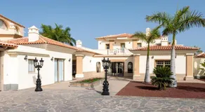 Villa Wudas - Panoramic views, Private heated pool & Golf Area - Image 4