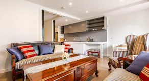 Apartment in Windsor - Image 2