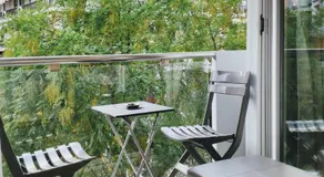 Deluxe Apartment by Prima Lodging - Image 3