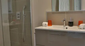 Maison Cube - Image 2