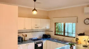 Korla Cottage, Leura Family & Pet Friendly Stay - Image 5