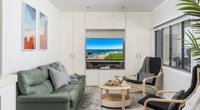Sandy Point Escape - Image 2