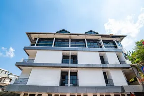 The Regency Hotel - Image 5