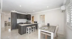 Coastline Retreat - Booker Bay - Image 4