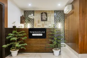Super Townhouse Sushant Lok Phase 1 Formerly Hotel Neven - Image 3