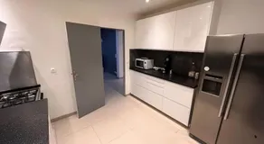 Maison dans Résidence pavillonnaire paisible - Image 3