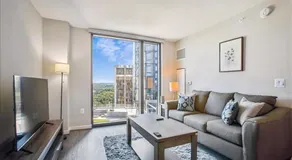 National at Rosslyn Towers - Image 2