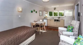 Brookby Motel - Image 5