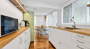 BellaVita pet-friendly Oasis in Margate - Image 2