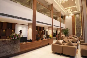Golden Munnar Palace By Hawk Hospitality - Image 2