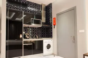 Clowzer Hotel - Image 3