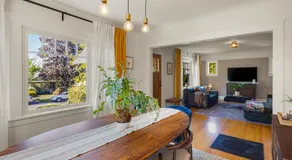 Orchard Luxe - Modern Home in Walking Distance to UO home - Image 2