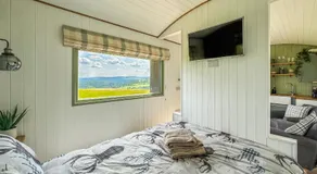 Cnocvann Croft Shepherd Huts - Image 2