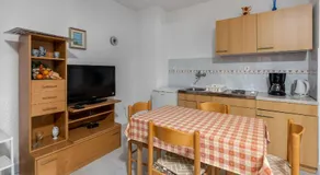 1 Bedroom Lovely Apartment In Supetarska Draga - Image 5