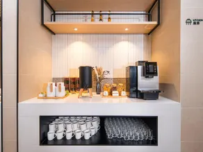 Country Inn & Suites by Radisson Guangzhou Railway Station Xiaobei Metro Station - Image 2