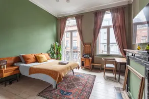 A1)Colourful Vintage Apartment 5min from Gare Midi - Image 2