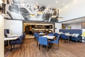 Hampton Inn & Suites by Hilton Quebec City Beauport - Image 2
