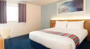 Travelodge Bradford Central - Image 4