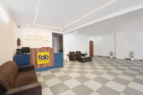FabHotel Sky Sector 76 - Image 2