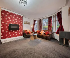 3 Bedrooms Sleeps 7 Free Parking - Image 5