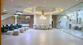 The Myriad Muscat - Female Only ذا ميرياد مسقط - للنساء فقط - Image 3