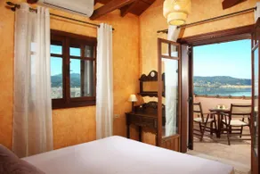 AVLEMONAS Nature Retreat View to Lefkada - Image 2