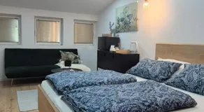 X Rooms - Image 2