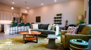 Peridot Suite - NEW 2bdrm 2bath Loft near Mass! - Image 3