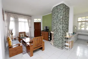 Villa ChavaMinerva Hanni Ciater with Private Pool - Image 2