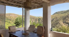 Spectacular view, authentic house, exquisite area. - Image 5