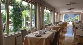 Park Hotel Castello - Image 2