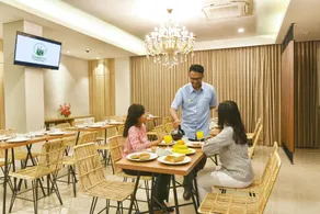 Grass Inn Hotel - Image 4