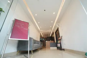 Hotel sds grand - Image 3