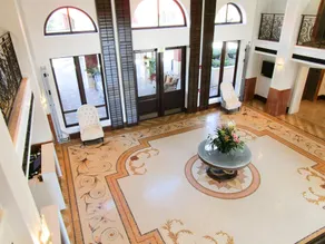Naples Bay Resort and Marina - Image 3