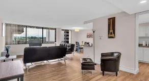 Arlington 2BR 2Ba Apartment in Crystal City - Image 2