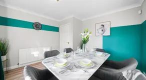 Detached 6 Bedroom Cambridgeshire Abode - Pets - Image 5