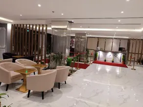 Oriental Residence - Image 2