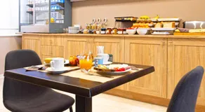 Hotel Parisien - Image 2