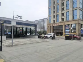 Junyi Chain Hotel (Wuhan Jixian Subway Station Tongji Hospital) - Image 4