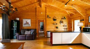 Sleeps6- Hot Tub- Pet Friendly- Log Burner - Image 4