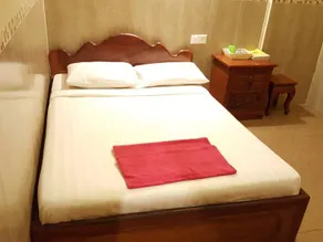 Lucky 2 Guesthouse - Image 2