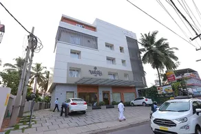 Navaratna Inn - A Luxury Hotel - Image 2