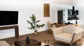 Lucky Strike Hostel - Image 2